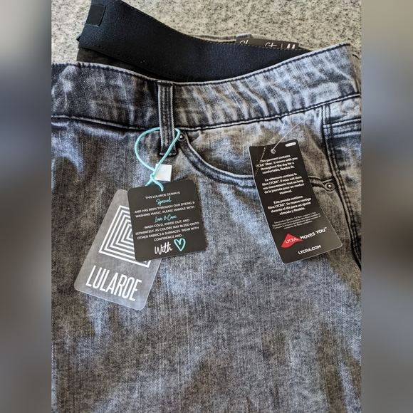 LulaRoe Skinny fit Denim - Picture 2 of 4